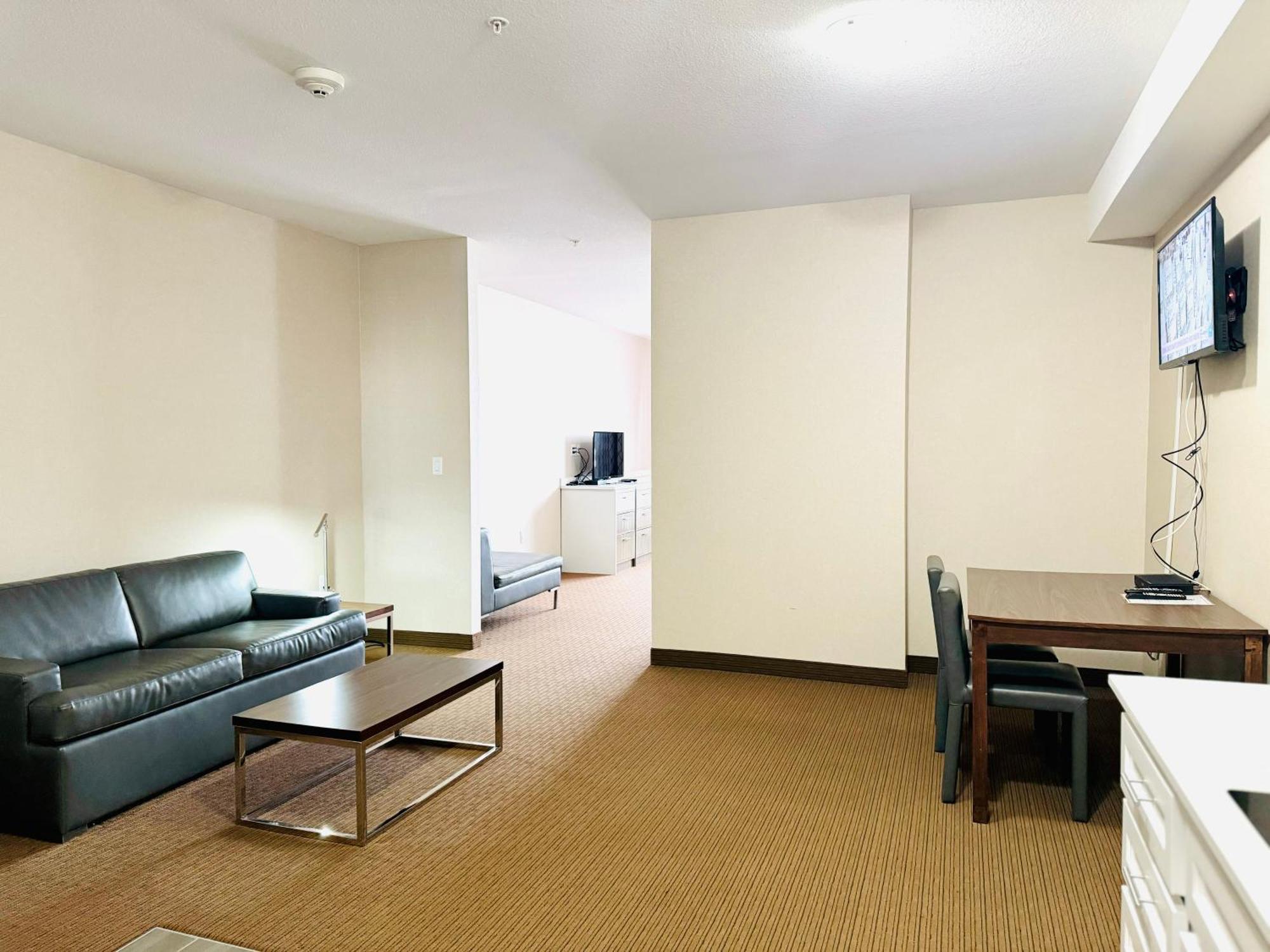 Southfort Inn Fort Saskatchewan Номер фото