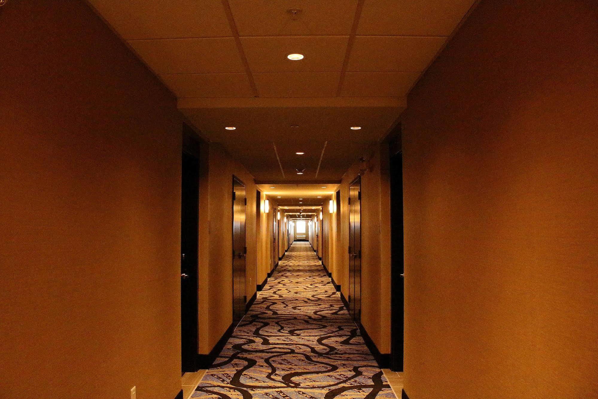 Southfort Inn Fort Saskatchewan Экстерьер фото
